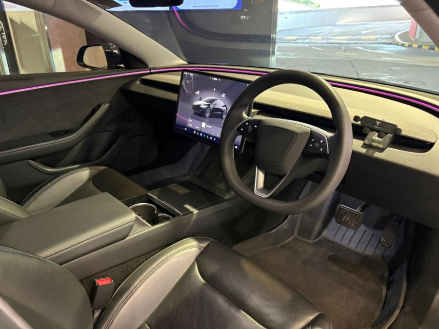 Model 3 Long Range AWD - Image 3